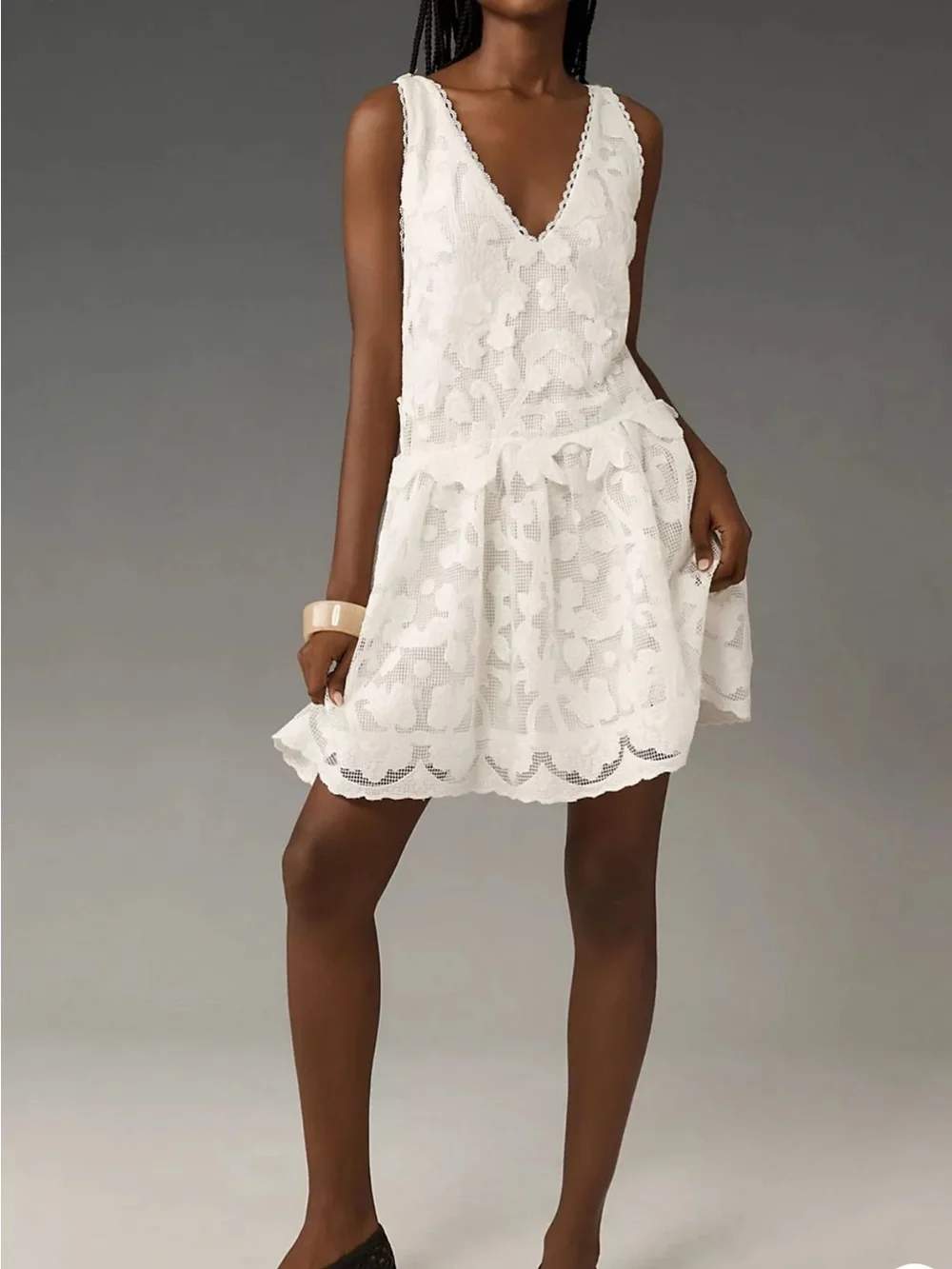v neck floral drop waist dress anthropologie NWT Anthropologie V-NECK Open-Back Drop-Waist Midi Dress IVORY LACE FLORAL L